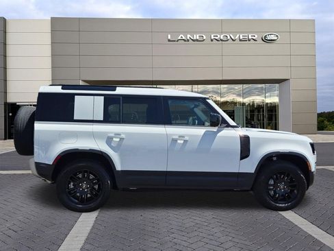 Certified 2025 Land Rover Defender 110 S AWD/4WD image 4