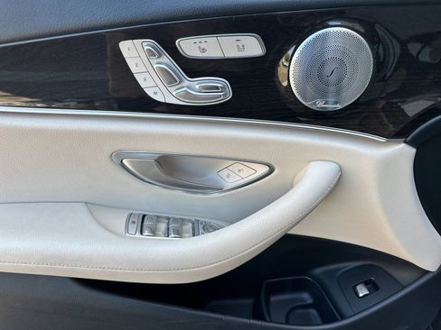Used 2019 Mercedes-Benz E 300 image 11