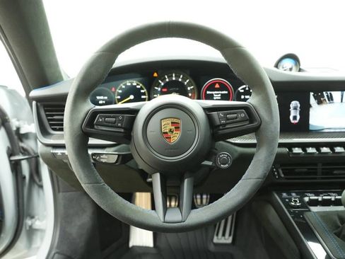 Used 2022 Porsche 911 GT3 RWD image 13