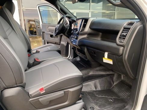 Used 2025 RAM 5500 Tradesman image 15