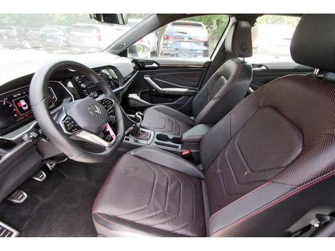 Used 2024 Volkswagen Jetta GLI Autobahn FWD image 12