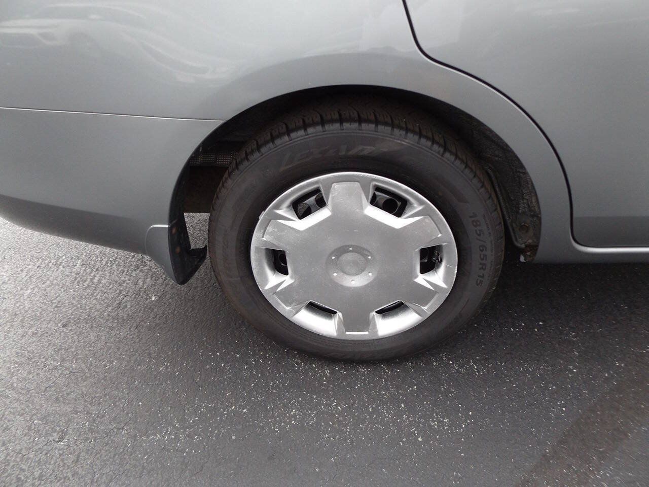 Used 2012 Nissan Versa S w/ Cruise Control Pkg FWD image 30