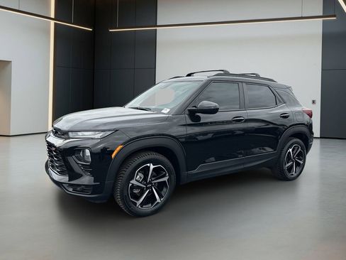 Certified 2022 Chevrolet TrailBlazer RS w/ Sun and Liftgate Package image 1