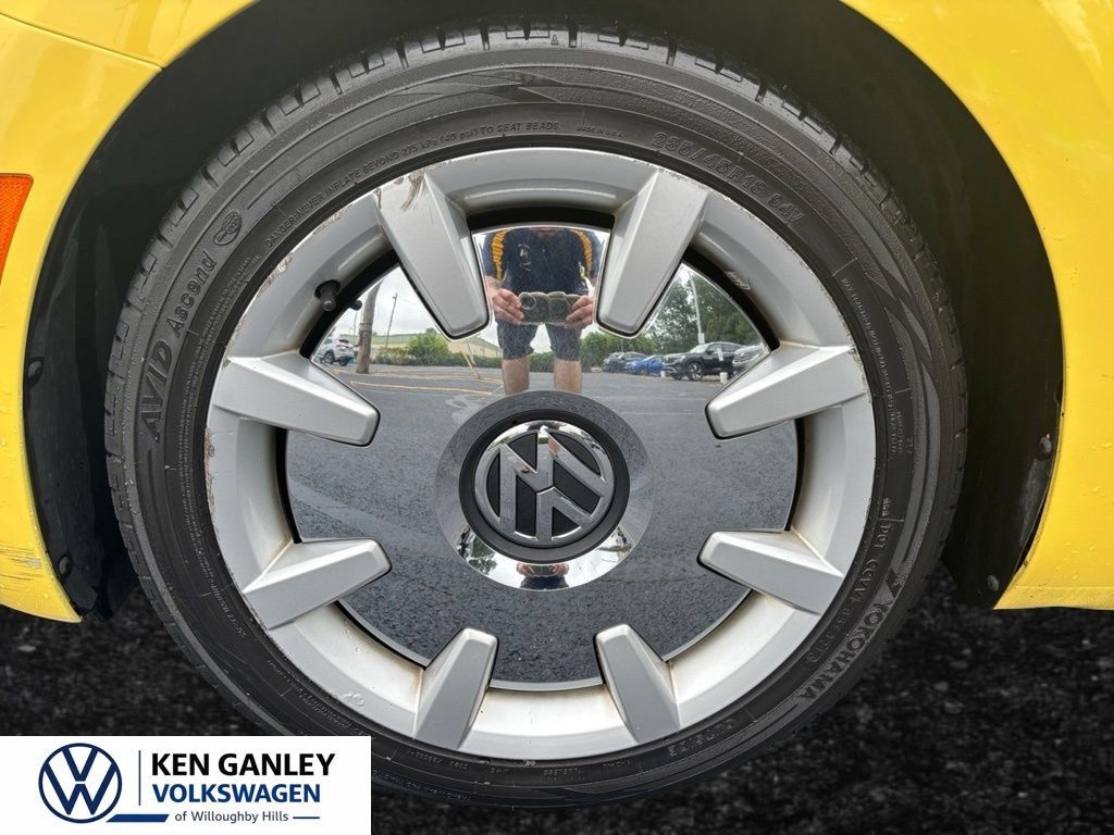 Used 2012 Volkswagen Beetle 2.5 FWD image 9