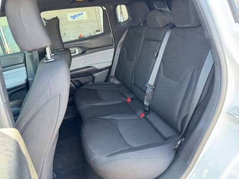 Certified 2025 Jeep Compass Sport AWD/4WD image 25