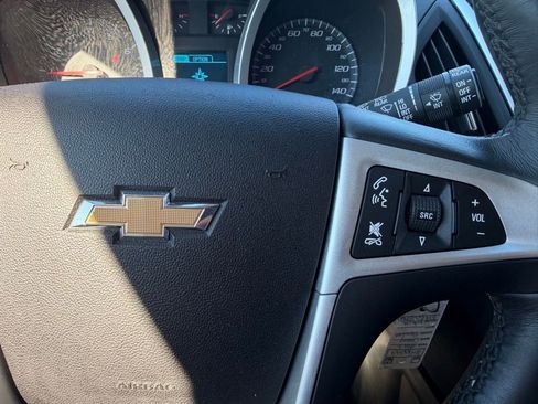 Used 2017 Chevrolet Equinox LT w/ Convenience Package image 15