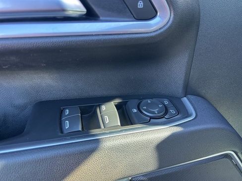 Used 2025 GMC Sierra 2500 SLE w/ Preferred Package image 13