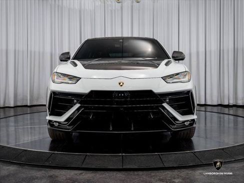 Used 2024 Lamborghini Urus Performante AWD/4WD image 2