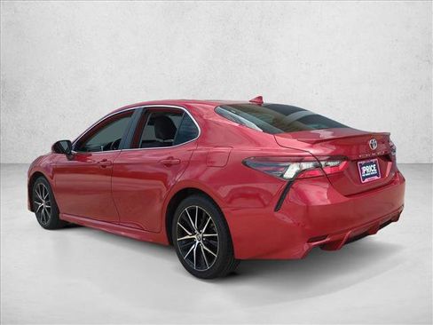 Certified 2023 Toyota Camry SE w/ Convenience Package image 8