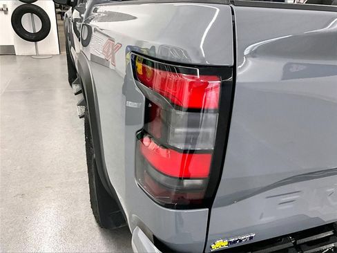 Used 2024 Nissan Frontier PRO-4X w/ Off-Road Protection Package image 32