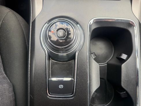 Used 2019 Ford Fusion SE image 23