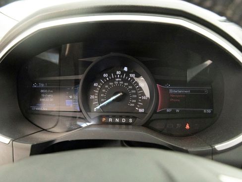 Used 2017 Ford Edge Titanium w/ Equipment Group 301A AWD/4WD image 16