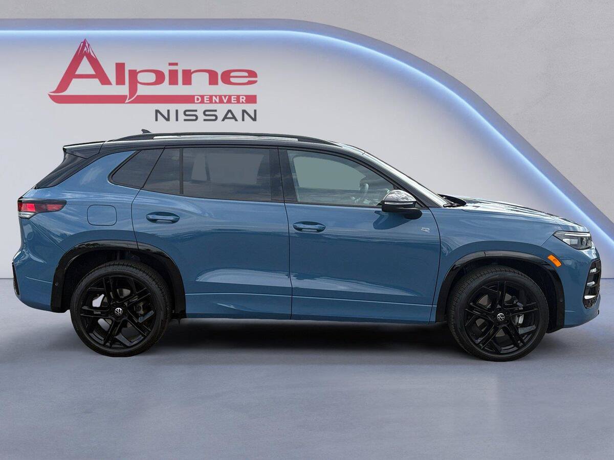 Used 2026 Volkswagen Tiguan SE R-Line AWD/4WD image 6