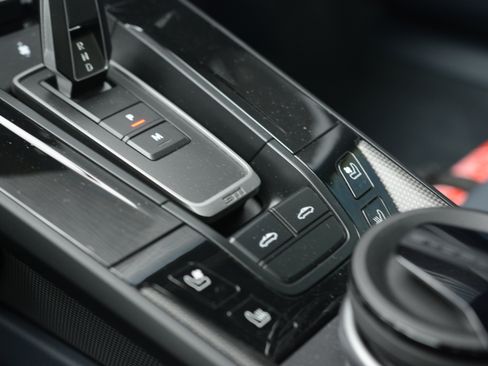Certified 2026 Porsche 911 Targa 4 GTS AWD/4WD image 24