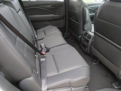 Used 2023 Honda Passport EX-L image 21