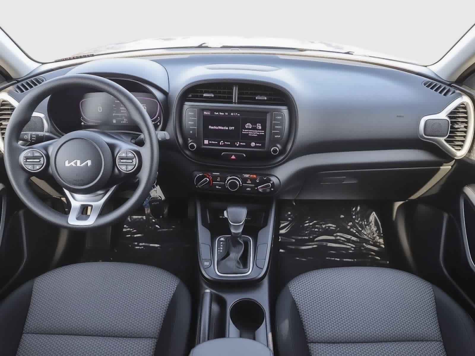 Used 2023 Kia Soul LX FWD image 14