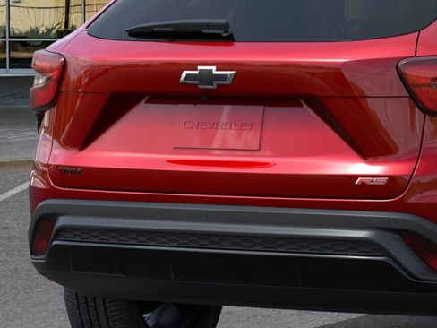 New 2026 Chevrolet Trax RS FWD image 15