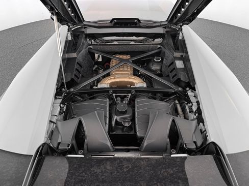 Used 2018 Lamborghini Huracan Performante AWD/4WD image 35