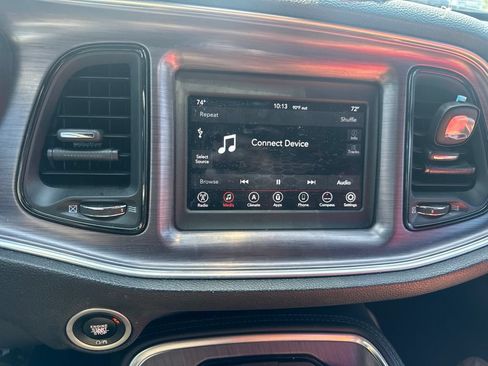 Used 2018 Dodge Challenger SXT RWD image 21