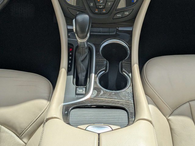 Used 2020 Buick Envision Essence FWD image 19