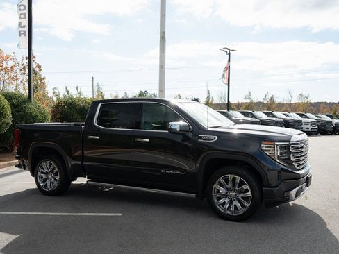 Used 2024 GMC Sierra 1500 Denali w/ Denali Reserve Package image 12