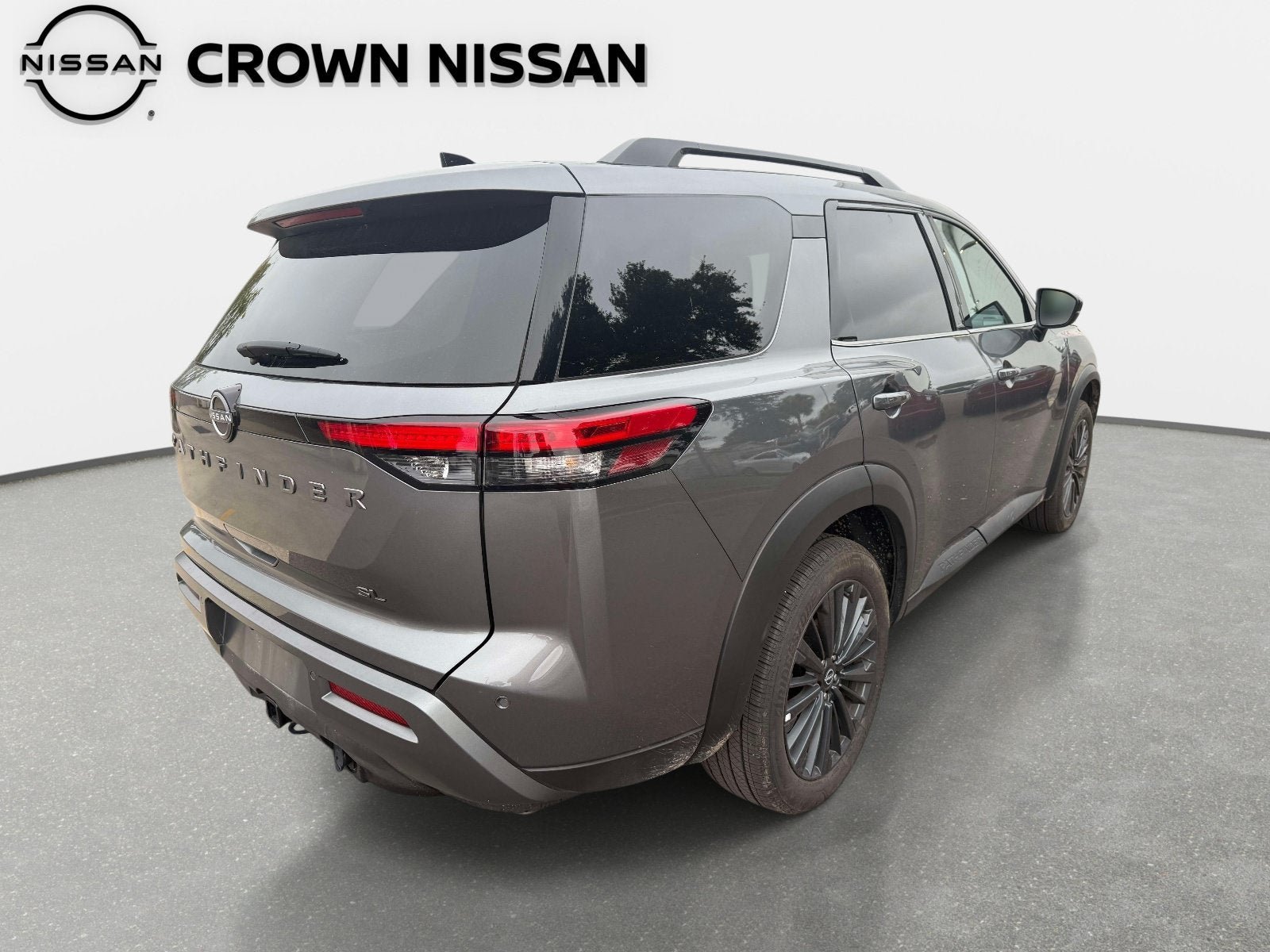 Certified 2026 Nissan Pathfinder SL w/ SL Premium Package FWD image 7