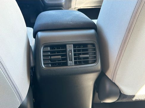 Used 2015 Honda CR-V LX image 25