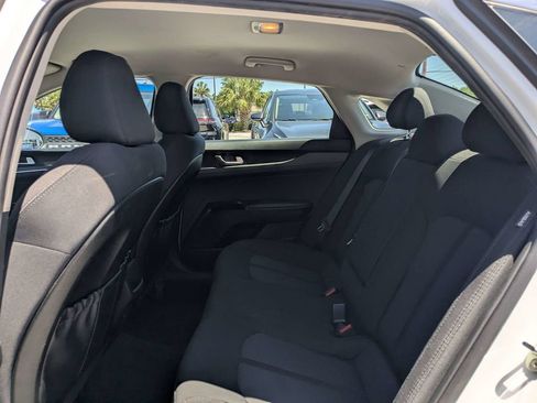 Used 2023 Kia K5 LXS FWD image 12