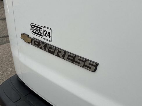Used 2024 Chevrolet Express 2500 w/ Driver Convenience Package image 16