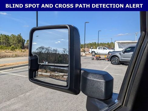 Used 2024 Chevrolet Silverado 2500 High Country w/ Technology Package image 7