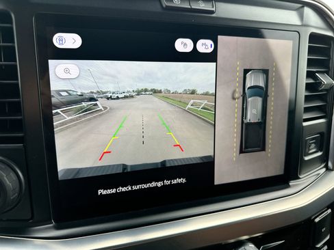 Used 2025 Ford F450 King Ranch w/ FX4 Off-Road Package image 16