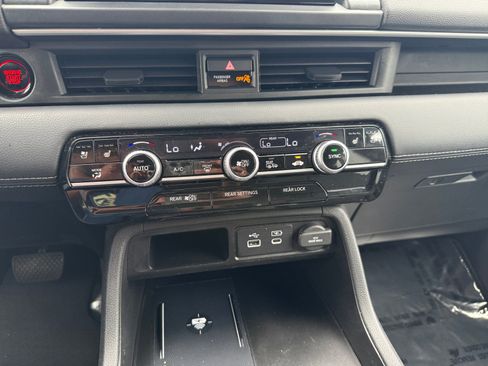 Certified 2023 Honda Pilot Elite image 13
