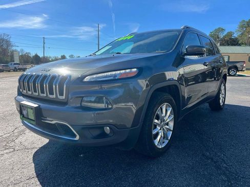 Used 2015 Jeep Cherokee Limited image 4