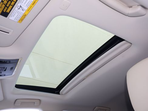 Used 2021 Lexus RX 450hL AWD w/ Premium Package image 5