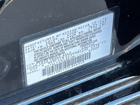 Used 2025 Nissan Versa SV image 30