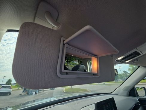 Used 2024 Honda Pilot Elite image 57