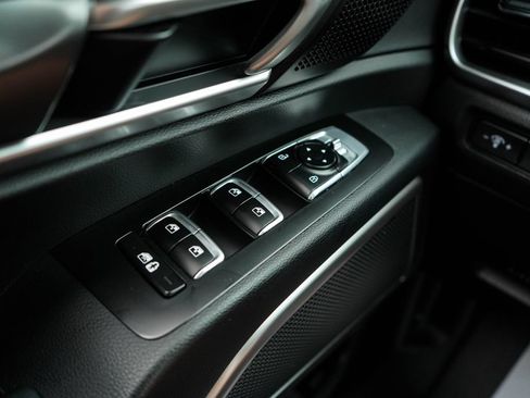 Used 2025 Kia Telluride S AWD/4WD image 33