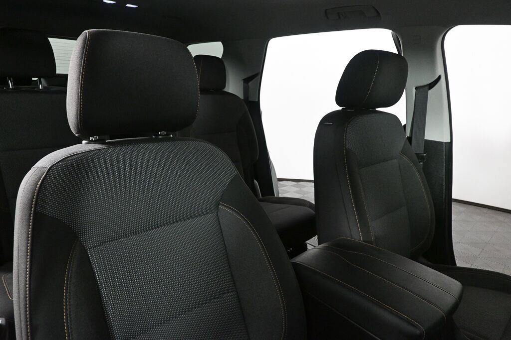 Used 2021 Chevrolet Traverse LT FWD image 19