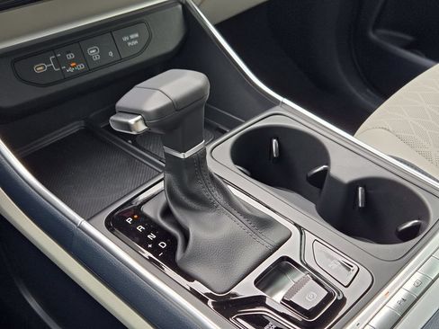 New 2026 Kia Carnival EX FWD image 17