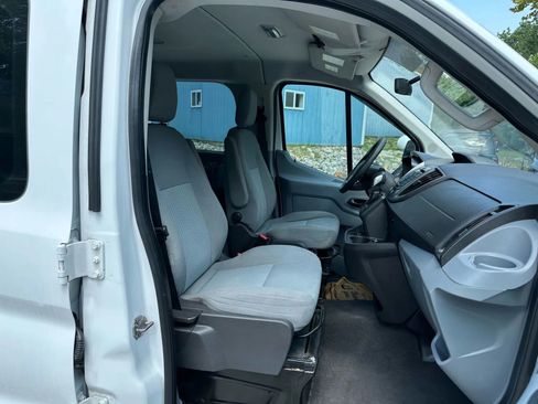 Used 2015 Ford Transit 350 XLT image 31