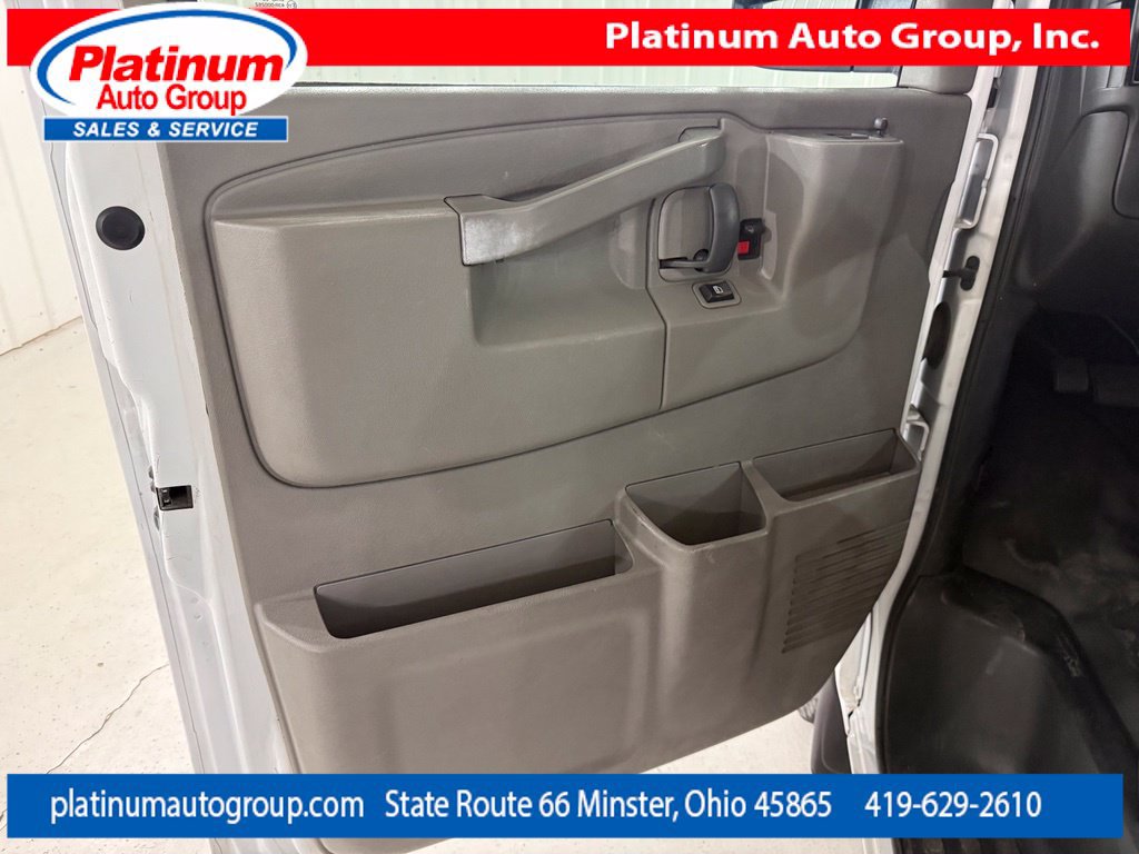 Used 2020 Chevrolet Express 3500 Extended w/ Driver Convenience Package RWD image 26