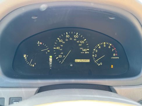 Used 2001 Lexus RX 300 4WD image 12