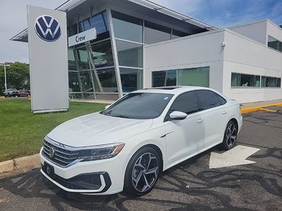 Certified 2022 Volkswagen Passat 2.0T R-Line