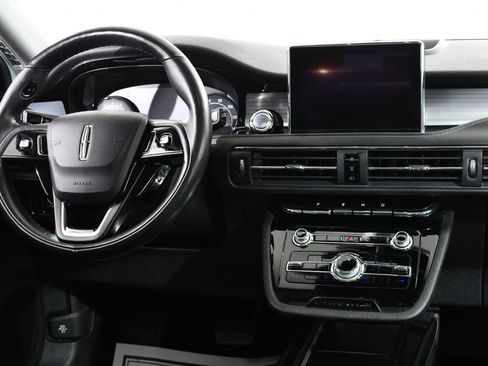 Used 2022 Lincoln Corsair AWD w/ Premium Package image 8