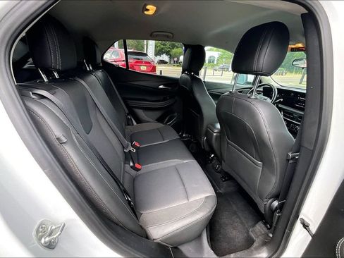 Used 2025 Buick Encore GX Preferred FWD image 25