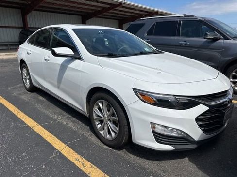 Used 2024 Chevrolet Malibu LT FWD image 2
