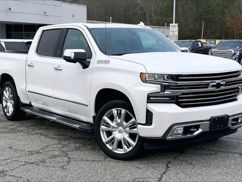 Used 2020 Chevrolet Silverado 1500 High Country w/ Technology Package image 2