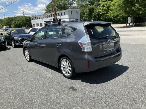 Used 2012 Toyota Prius V Five FWD image 7