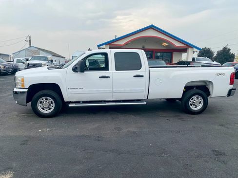Used 2008 Chevrolet Silverado 2500 LT w/ 1LT Convenience Package AWD/4WD image 2