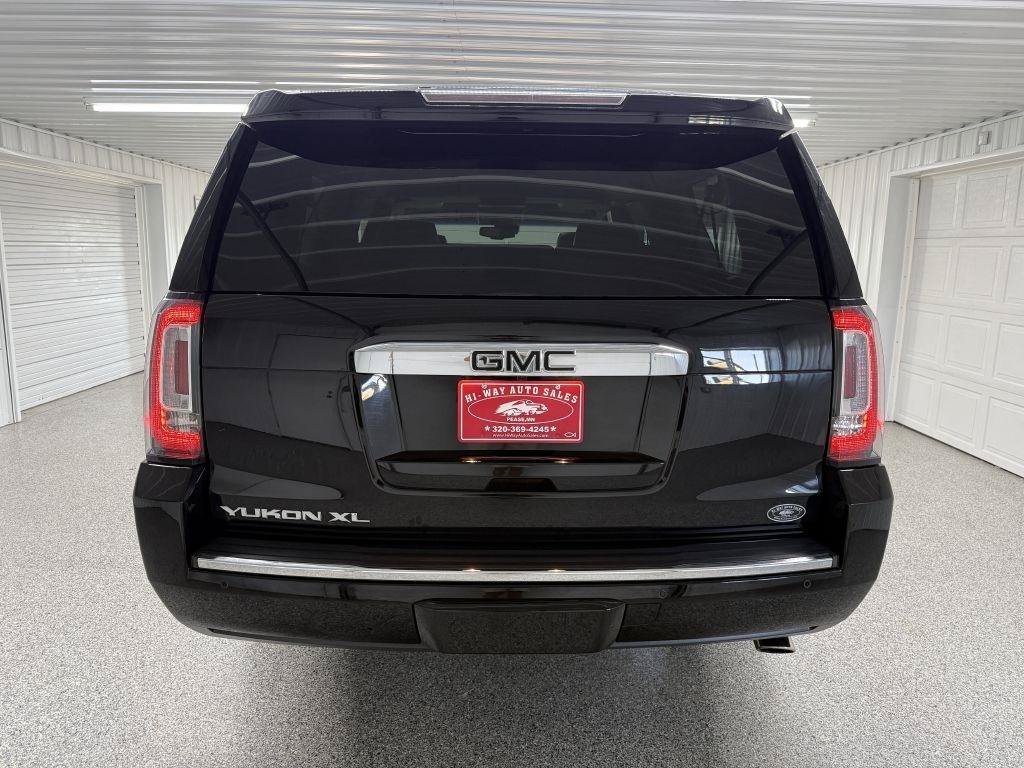 Used 2015 GMC Yukon XL Denali w/ Touring Package AWD/4WD image 5